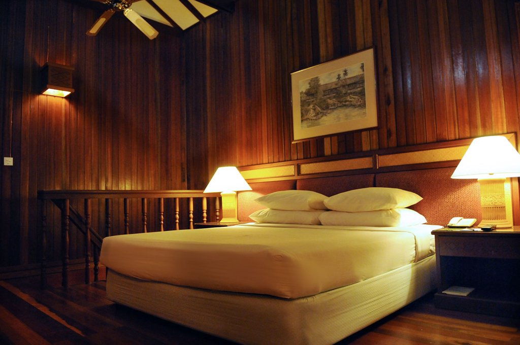 Фото Hotel Longhouse