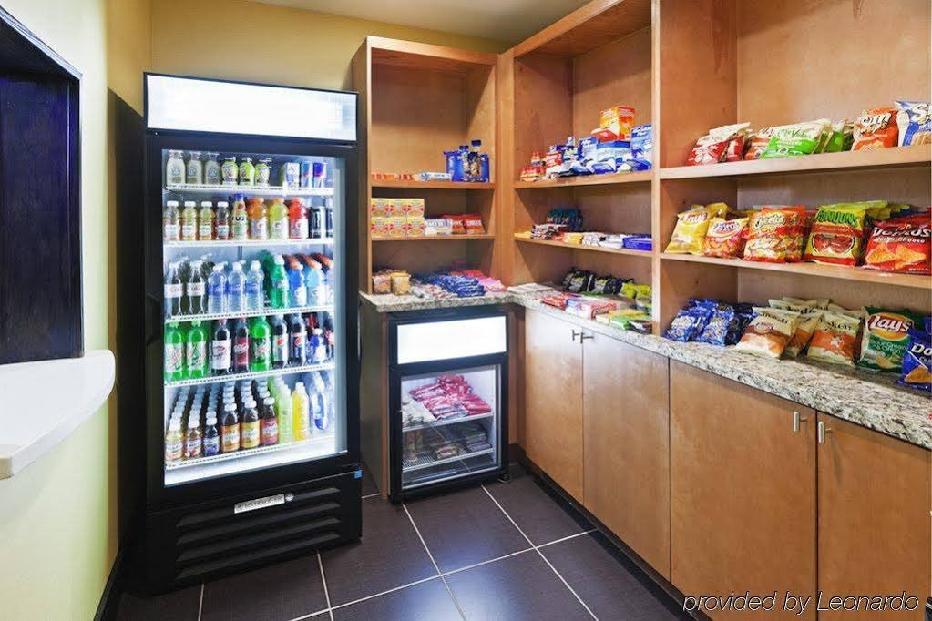 Фото La Quinta Inn & Suites by Wyndham Tulsa Catoosa Route 66