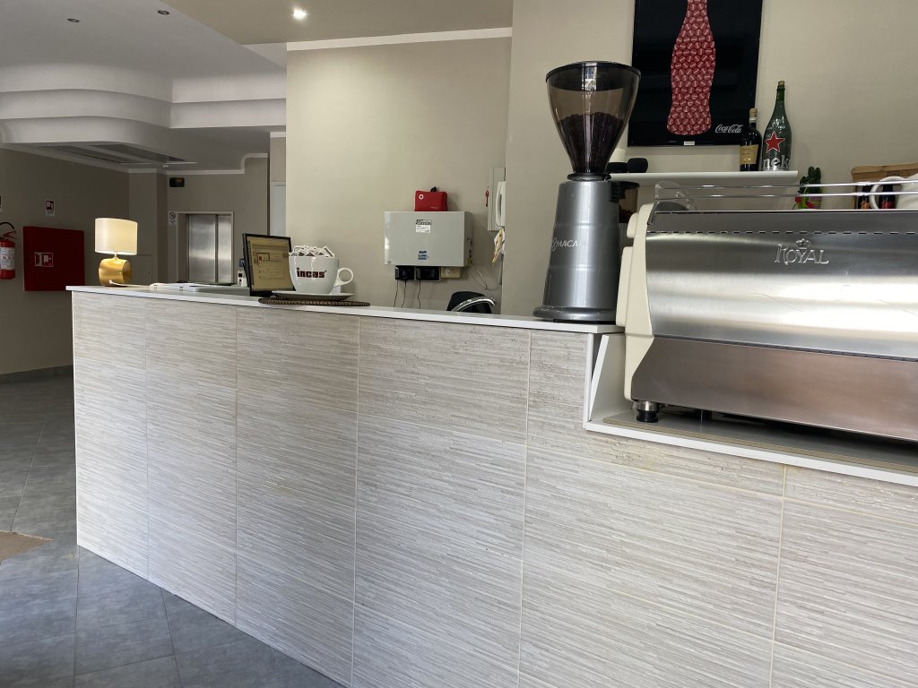 Фото Noah Beach Hotel