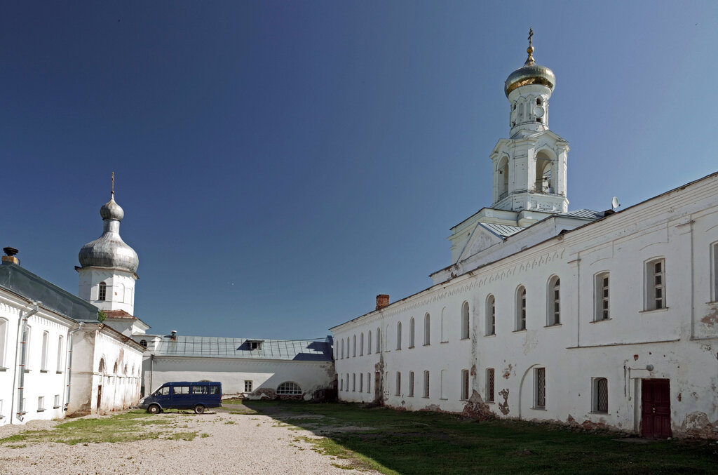 Landmark, attraction Корпус братский западный со стеной и воротами, Veliky Novgorod, photo