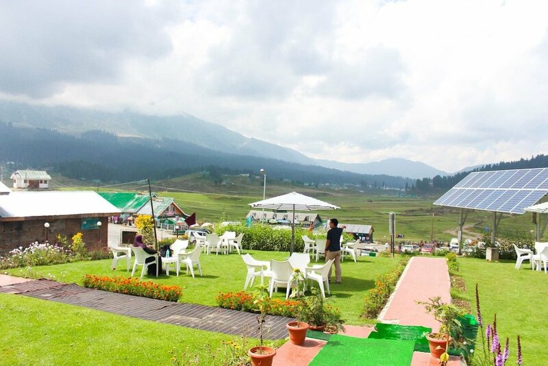 Гостиница Pine View Resort - Gulmarg