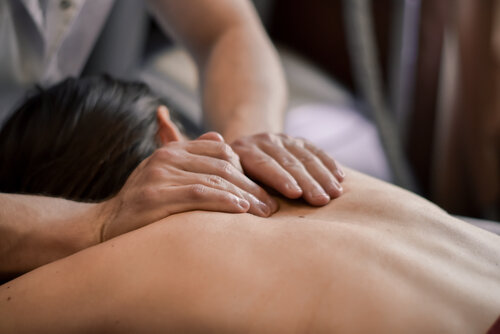 Беляево метро станциясының жанында массаж