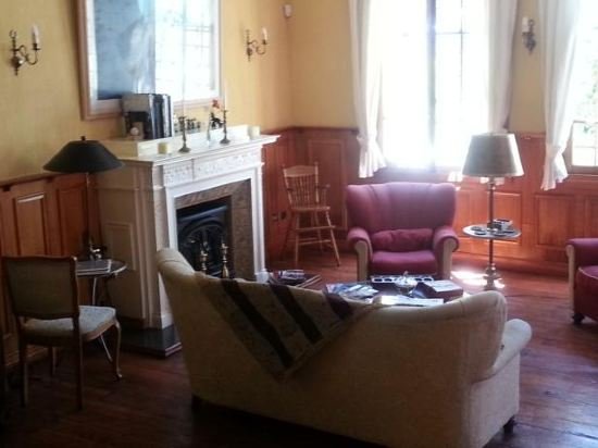 Фото Hotel Manoir Atkinson