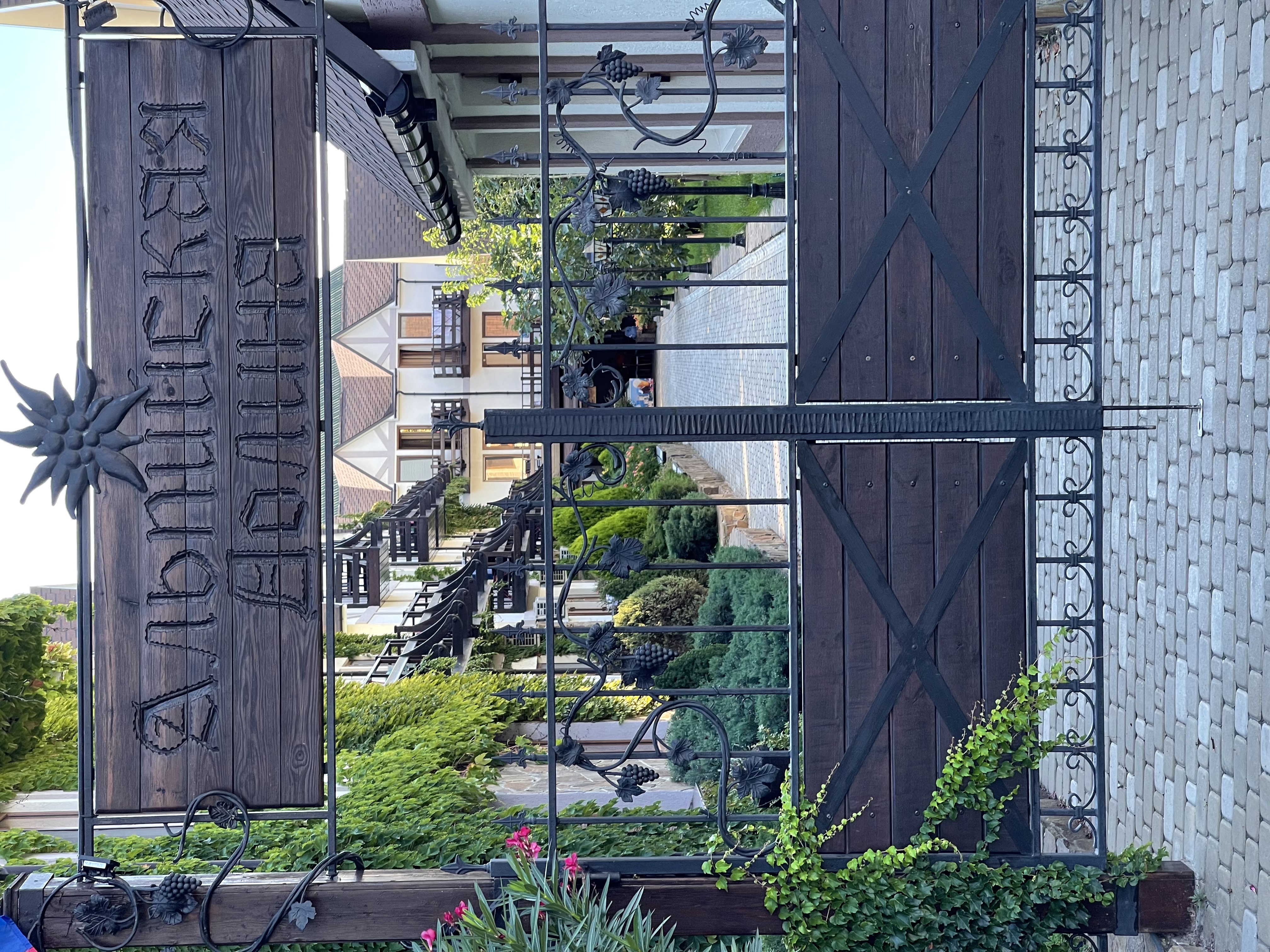 Фото Альпийская долина