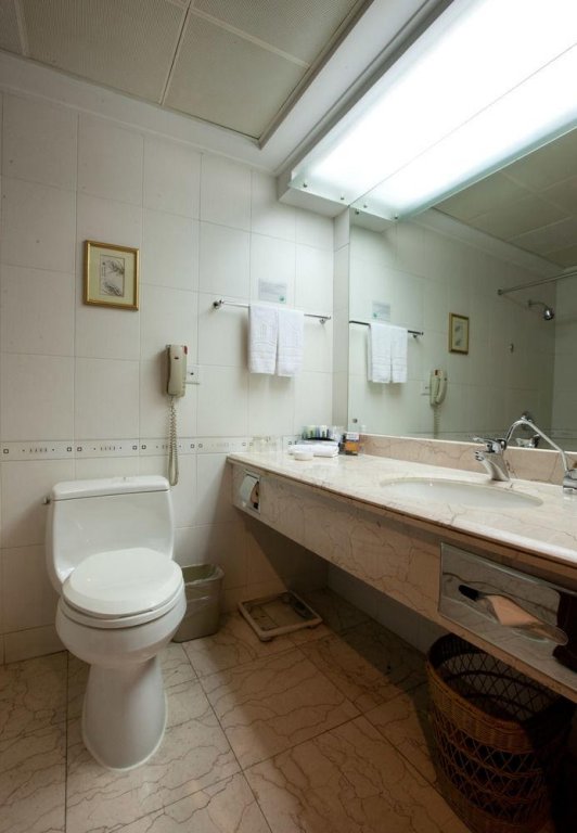 Фото Oriental Deluxe Hotel