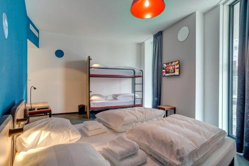 Фото Meininger Hotel Amsterdam Amstel