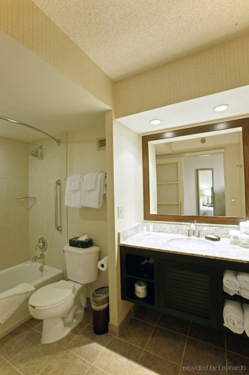 Фото Four Points by Sheraton San Diego Downtown Little Italy