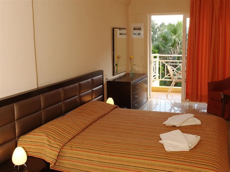 Фото Talea Beach Hotel