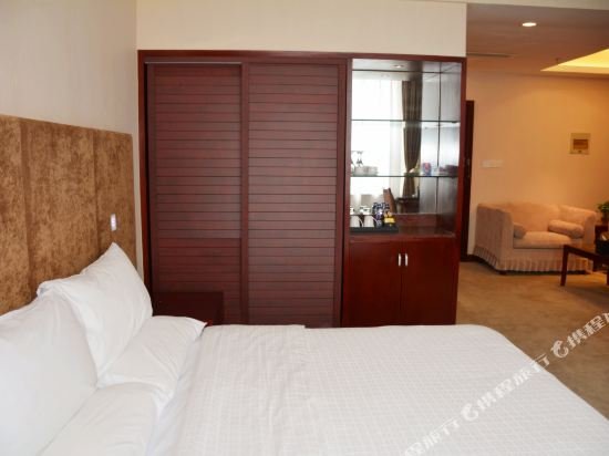 Фото Nanjing Panda Jinling Hotel