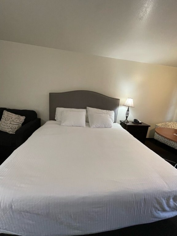 Фото Fairground Inn