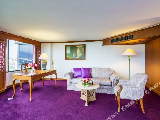 Фото Lotus Hotel Pang Suan Kaew