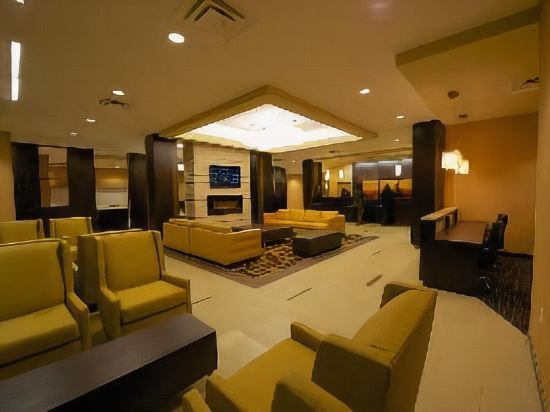 Фото Days Inn & Suites by Wyndham Winnipeg Airport Manitoba