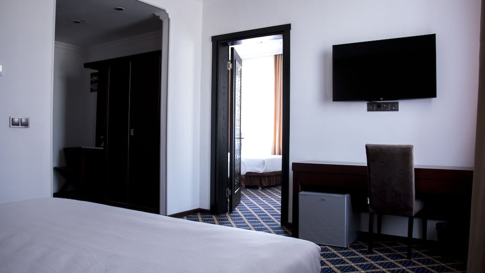 Фото Corniche Family Hotel Baku