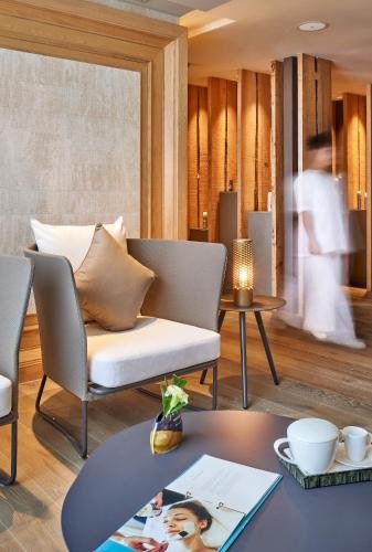 Фото The Den Bengaluru