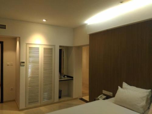 Фото Hotel Kharisma