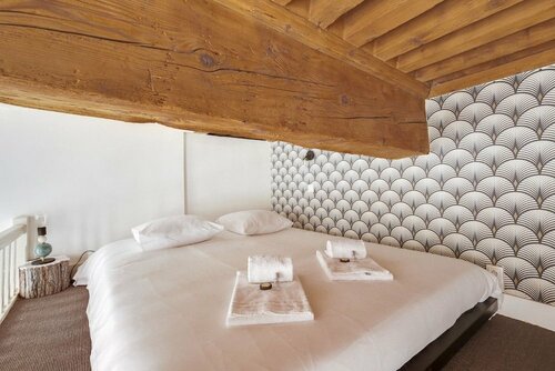 Гостиница Elegant Nest In Hotel De Ville In The Heart Of Lyon в Лионе