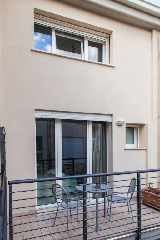 Фото Della Scala Modern Apartment