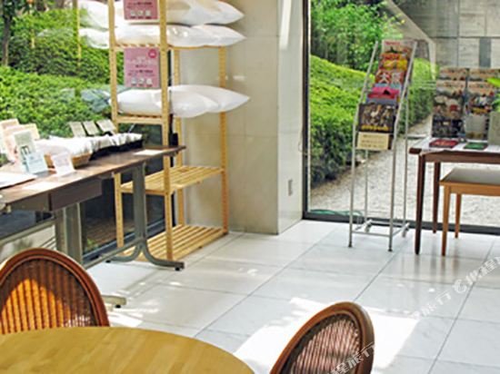 Фото Hotel Oaks Early-Bird Osaka Morinomiya