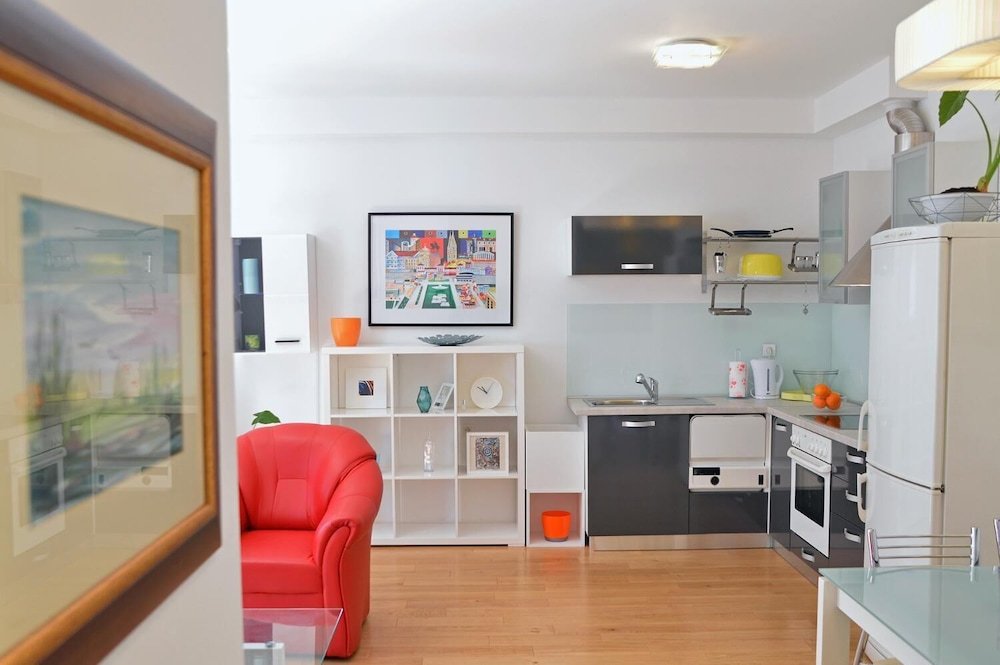 Фото Aetherius Red