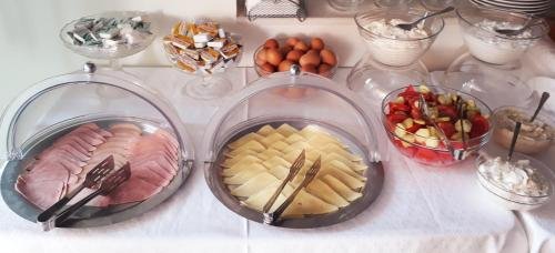 Фото Rg Status Hotel