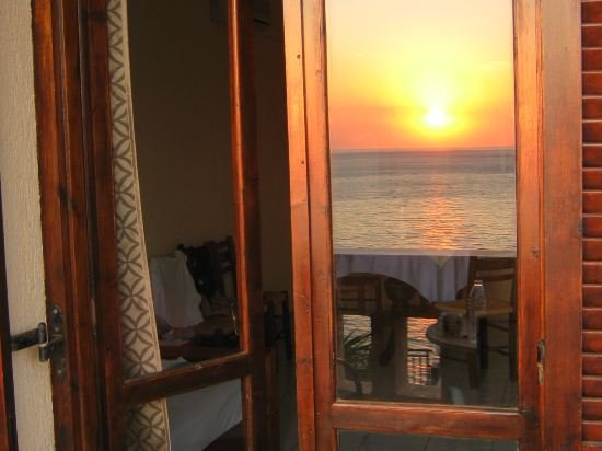 Фото Ostria Apartments