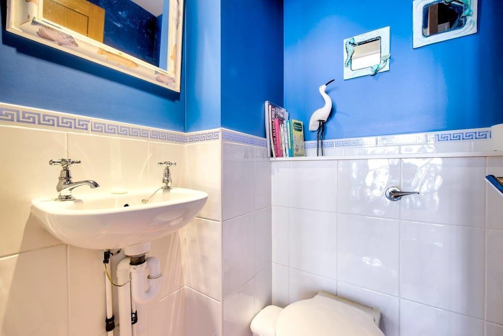 Фото 3bed/3bath Townhouse With Free Parking and Balcony