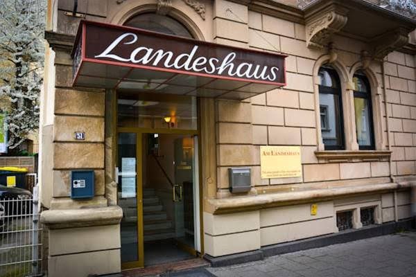 Фото Hotel Am Landeshaus