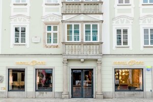 Гостиница Motel One Linz - Hauptplatz