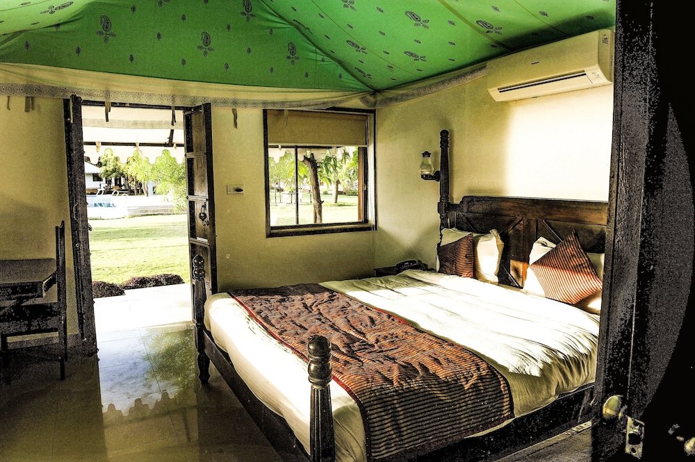 Фото Shree Vilas Orchid-By Lake Pichhola, Udaipur