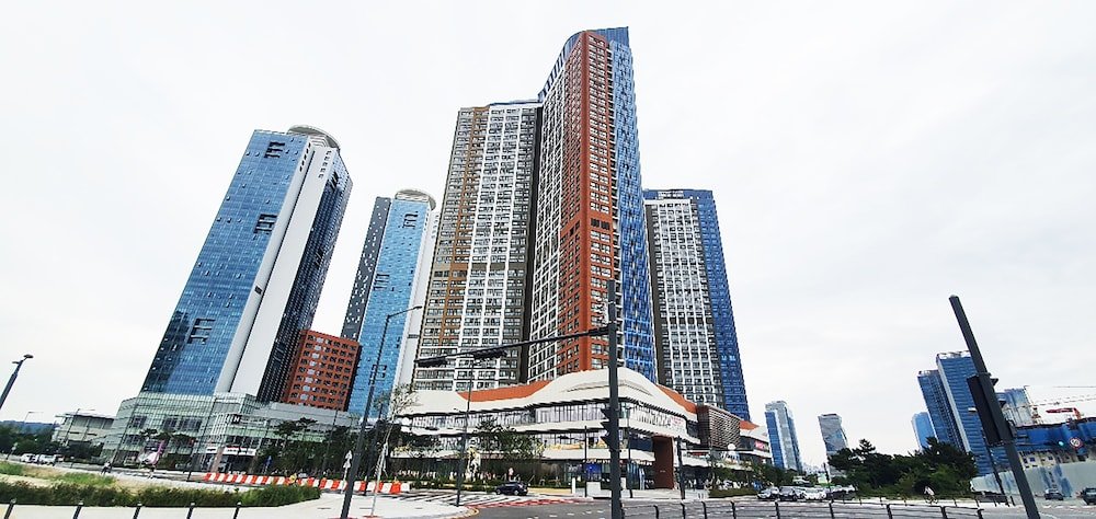 Фото The November Stay in Landmark