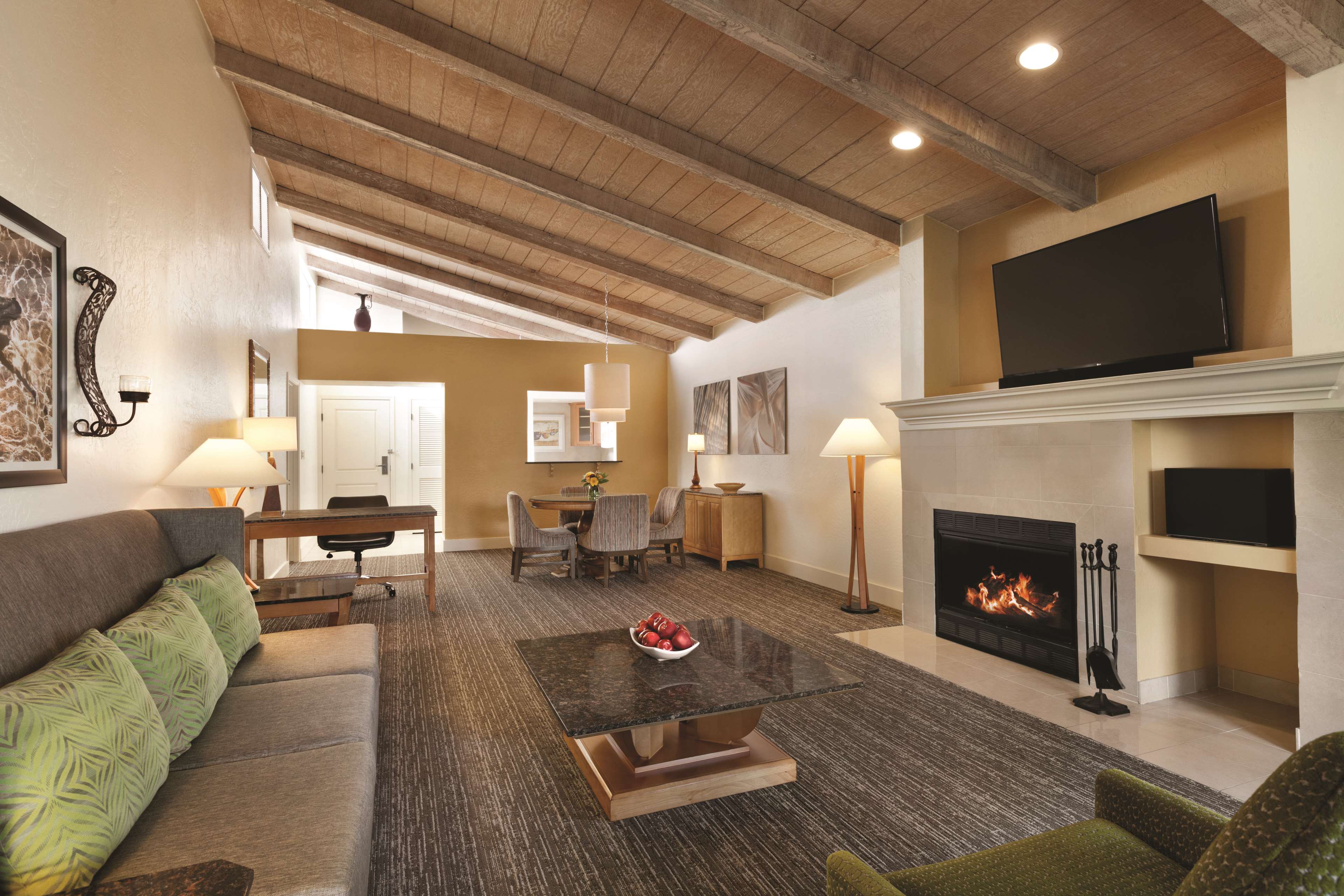 Фото Hilton Scottsdale Resort & Villas