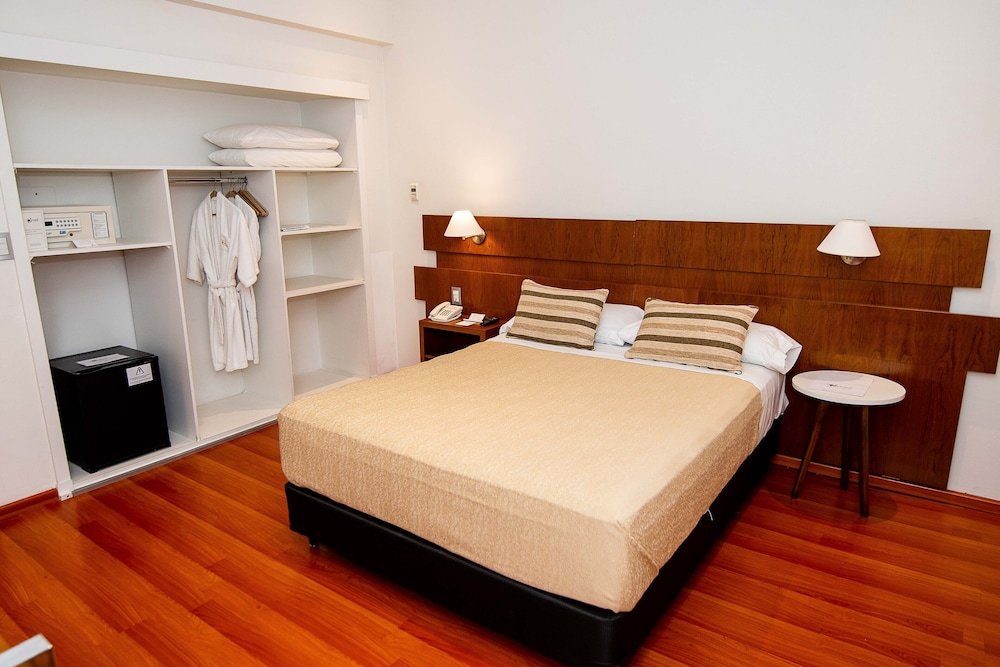 Фото Hotel Bristol