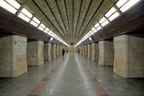 Klovska metro station (Kyiv, Klov Microdistrict), metro station