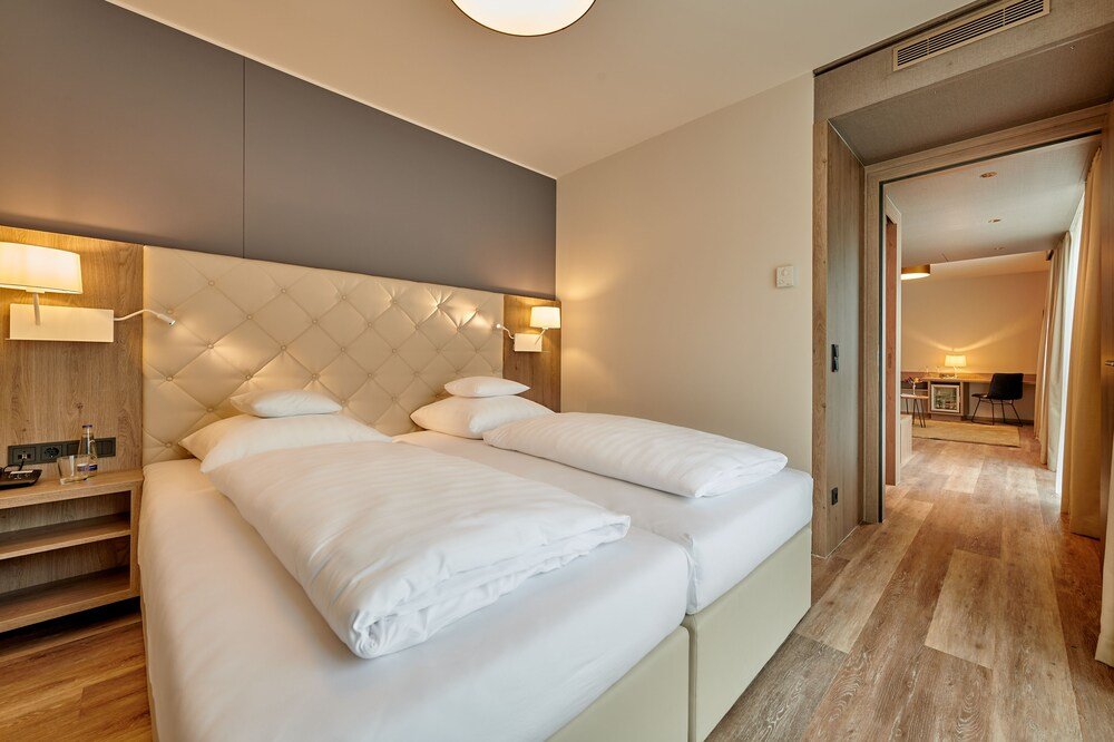 Фото Hotel am See