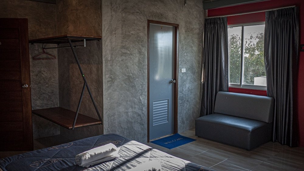 Фото Yim Hostel Co. Ltd. - Adults Only