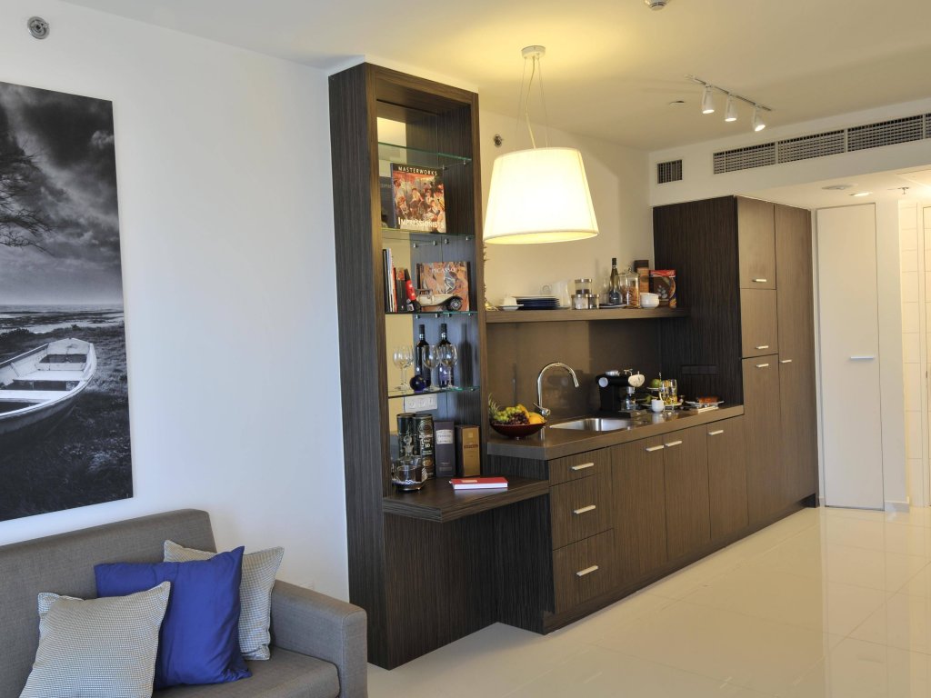 Фото West All Suite