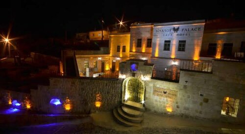 Гостиница Sinasos Palace Cave Hotel в Ешильхисаре