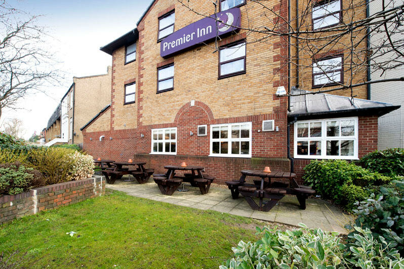 Гостиница Premier Inn London Romford в Лондоне