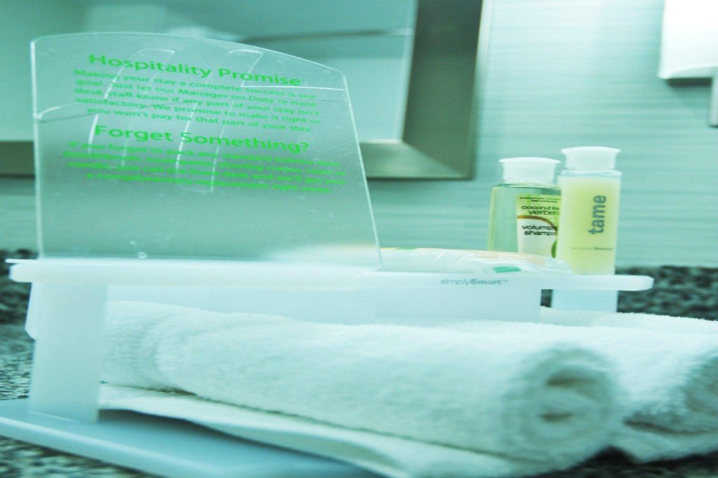 Фото Holiday Inn Express Hotel & Suites Norfolk Airport