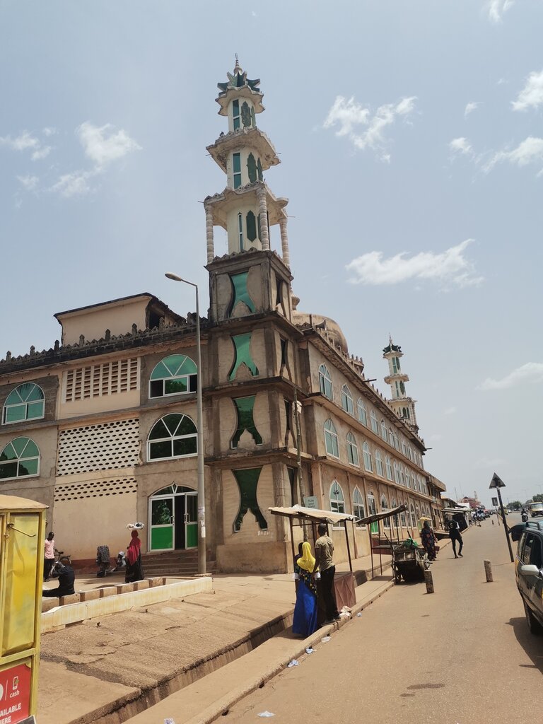 Mosque Anbariya Central Mosque, Tamale, photo