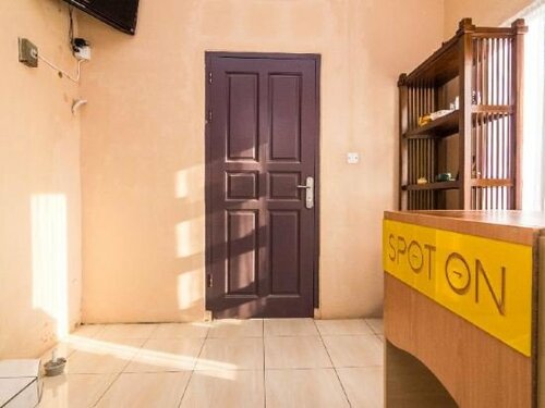 Гостиница Spot On 2755 Zainab Homestay