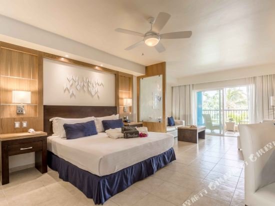 Фото Ocean Blue & Sand Beach Resort - All Inclusive