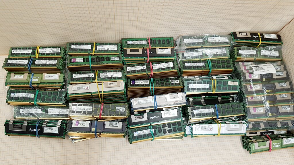 Computers and computer components wholesale Hlamada, Lobnja, photo