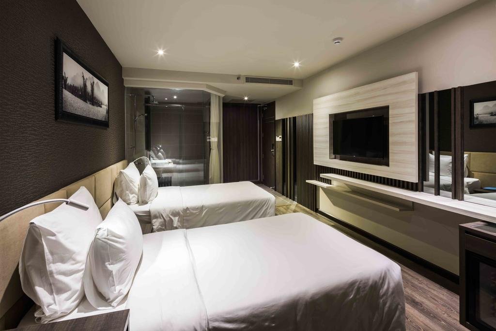 Фото Nha Trang Beach Hotel