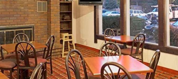 Фото Ramada by Wyndham Spokane Valley