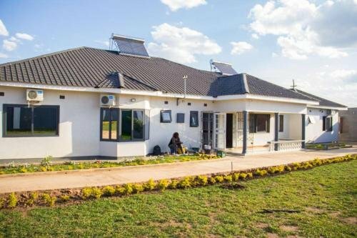 Гостиница Wild Dogs Lodge в Лусаке