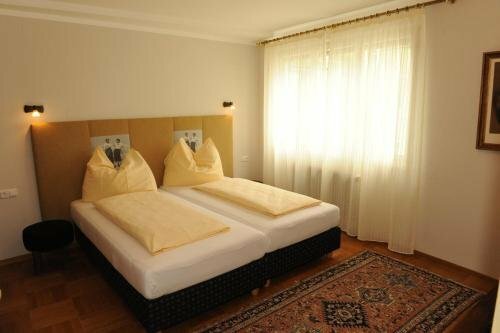 Гостиница City Zimmer - Appartement Dina Mariner в Лиенце