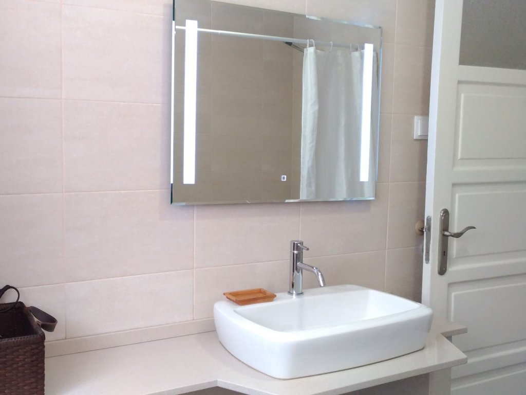 Фото Charming Family Apartment