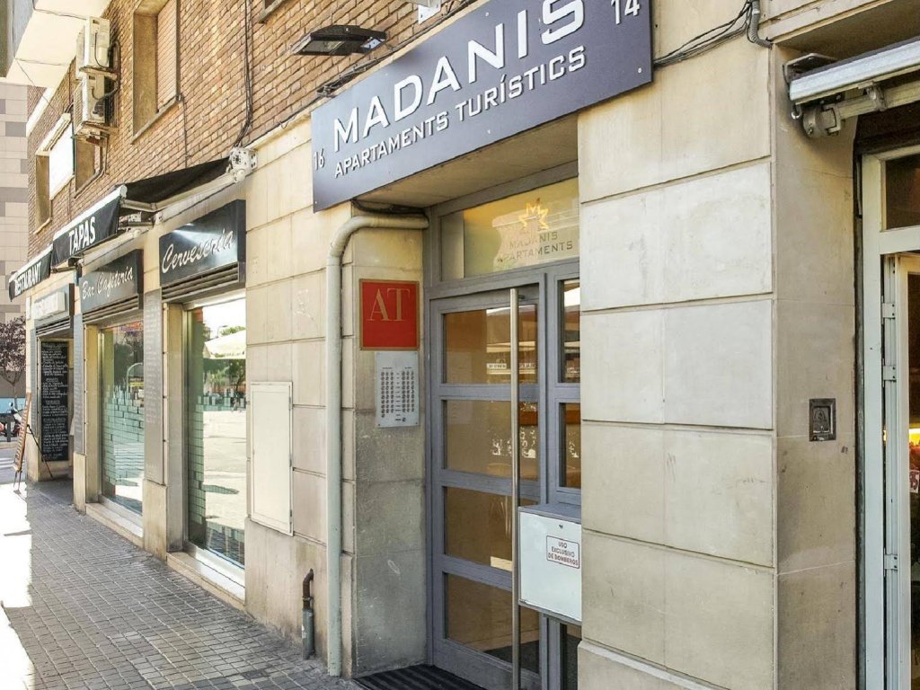 Фото Hotel Madanis Liceo