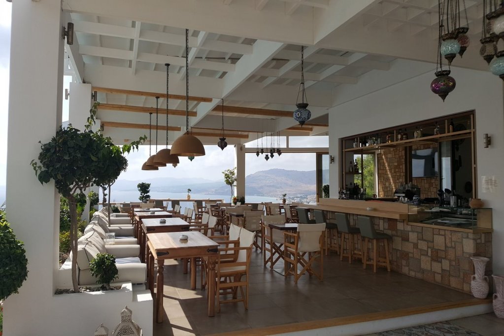 Фото Hotel Pefkos Beach